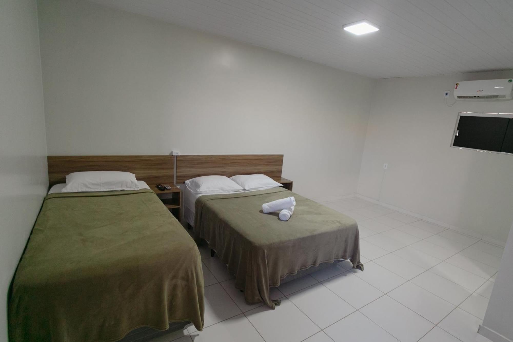 Hotel Verde Mares ماكابا المظهر الخارجي الصورة